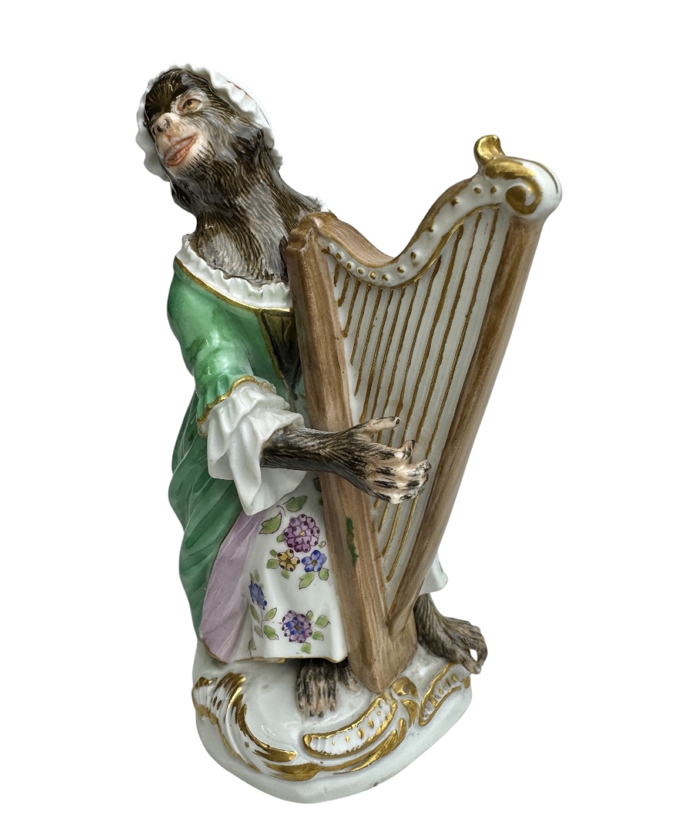 Meissen - Porcelain Figurine Of A Harp-playing Monkey From The "monkey Orchestra" Series 