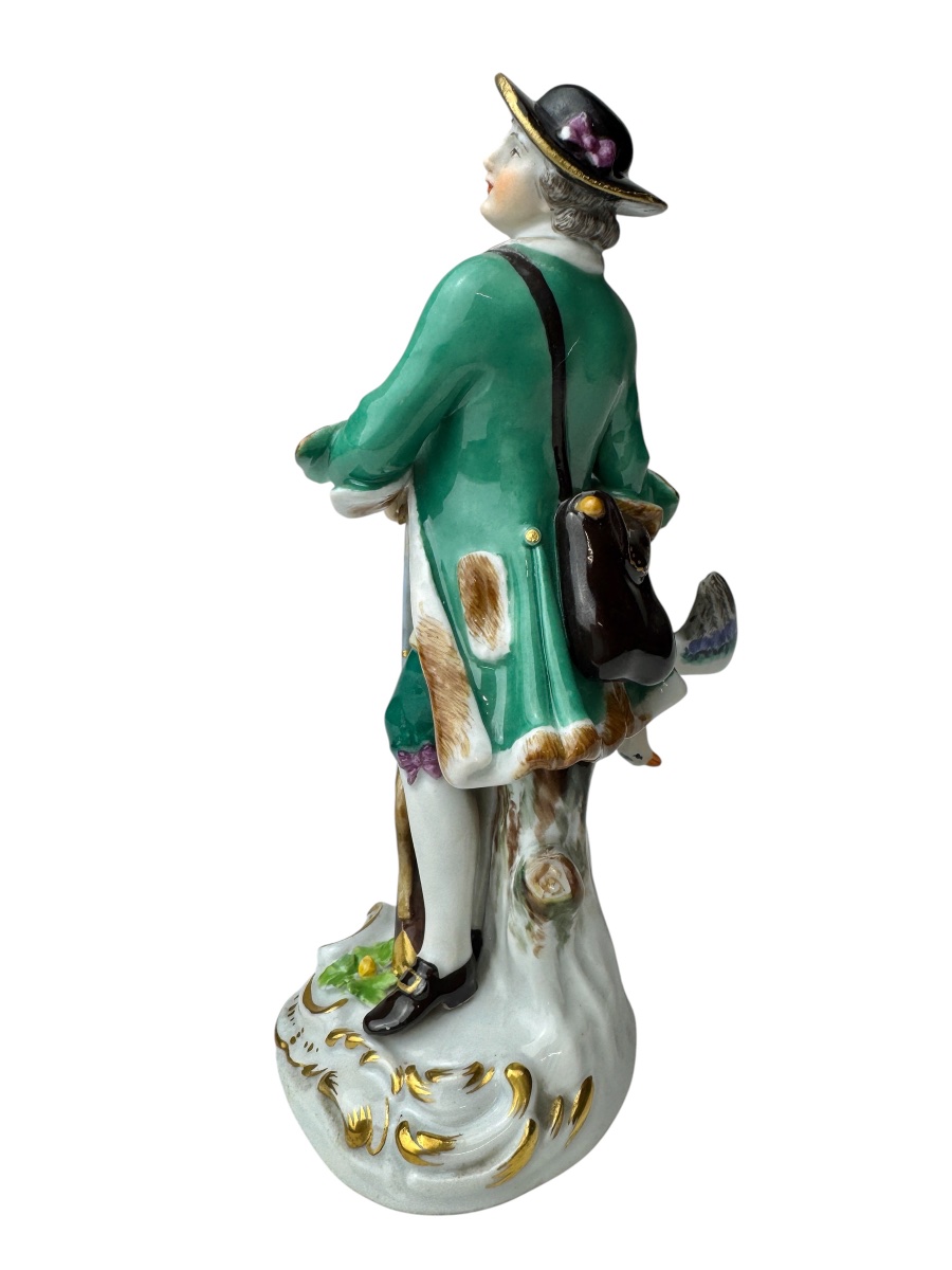 Meissen - Figurine Of A Hunter With A Duck-photo-1