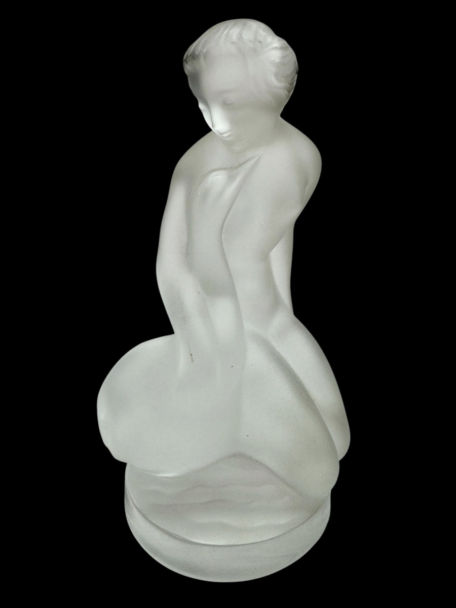 Lalique Statuette « Léda et le cygne ».