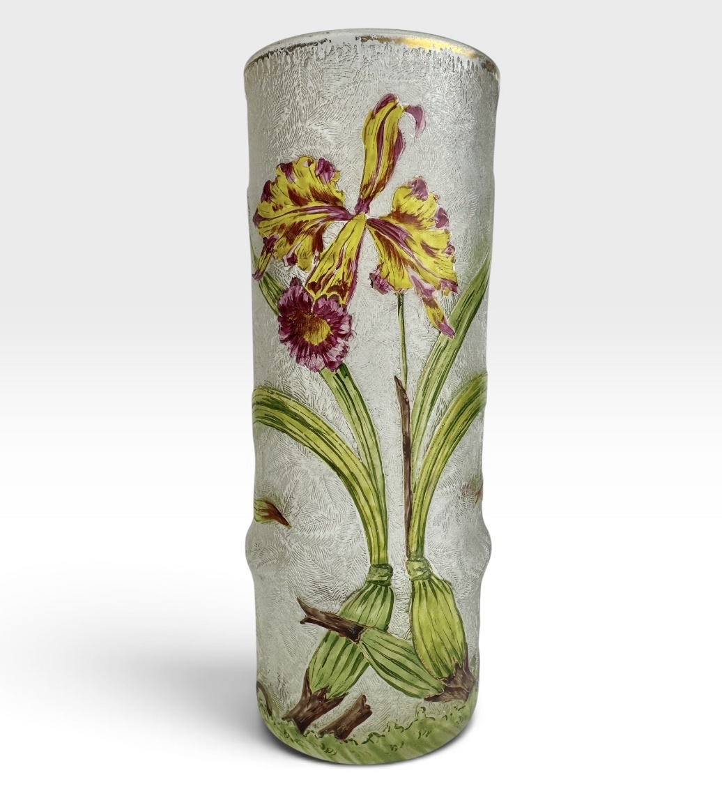 Baccarat - Vase art nouveau à décor des orchidées 