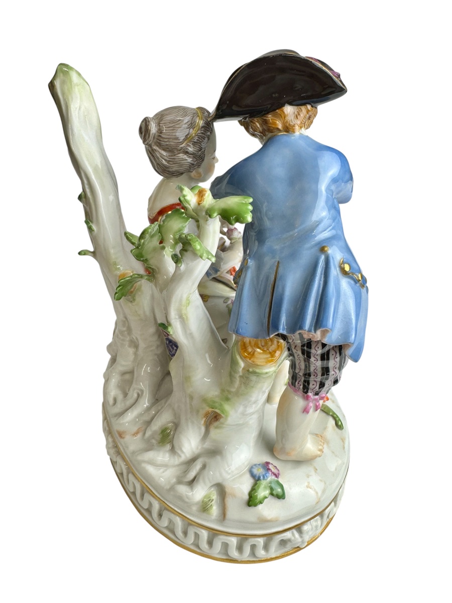 Group Of Children Made Of Meissen Porcelain-photo-2