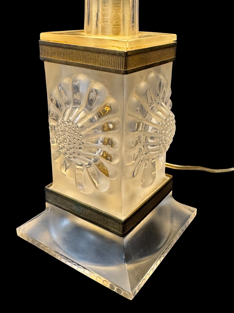 Lalique "pâquerettes" Lamp-photo-1