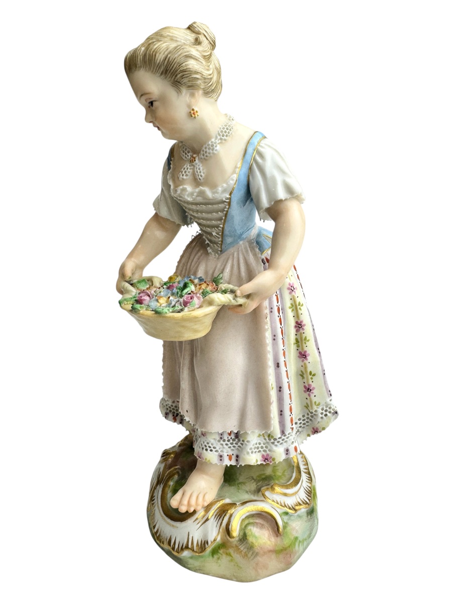 Meissen - Porcelain Figurine Depicting A Young Gardener-photo-1