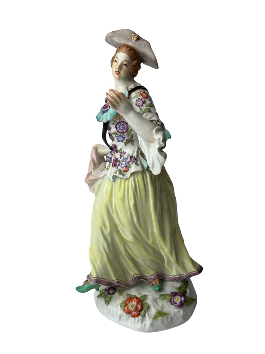 Meissen - Figure en porcelaine d’une Bergère-photo-3
