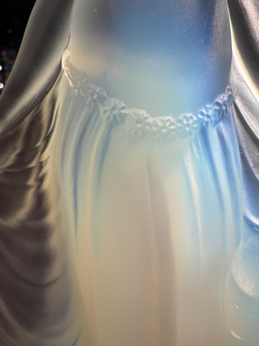 Lucile Sevin pour Etling, statuette en verre opalescent -photo-3
