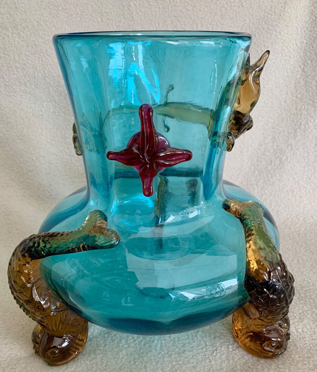 Cristallerie De Sèvres - Vase Tripode Aux Dauphins 