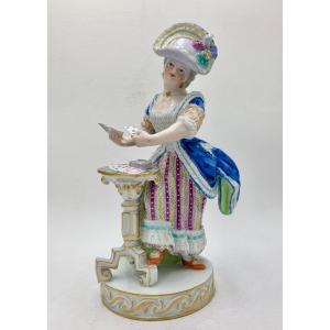 Meissen - Fille jouant aux cartes