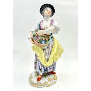 Gardener Figurine In Meissen Porcelain