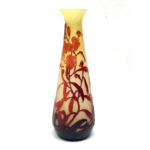 Gallé - Vase Decorated With Red Flowers 