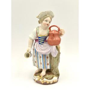 Meissen - Figurine En Porcelaine Enfant Jardinier Avec Pot à Lait