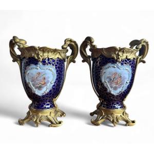 Meissen - Pair de vases aux cupidons 
