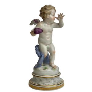 Meissen, Figure en porcelaine « Cupidon avec un masque, tordant un nez»