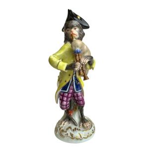 Meissen - Porcelain Figure Of A Monkey Playing The Bagpipes From The Series "the Monkey Orchestra"
