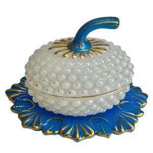 Baccarat - Sucrier en opaline modèle « ananas»