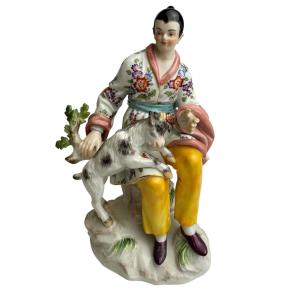 Meissen Figurine en porcelaine d’un japonais avec un bouc