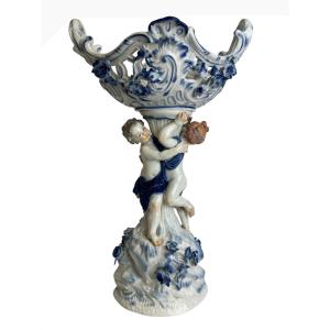 Meissen - Centre de table en porcelaine orné de deux cupidons 