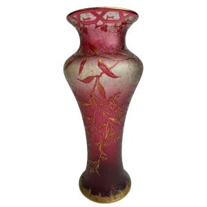 Baccarat - Uranium Crystal Vase With Raspberry Decoration