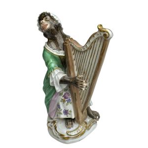 Meissen - Porcelain Figurine Of A Harp-playing Monkey From The "monkey Orchestra" Series