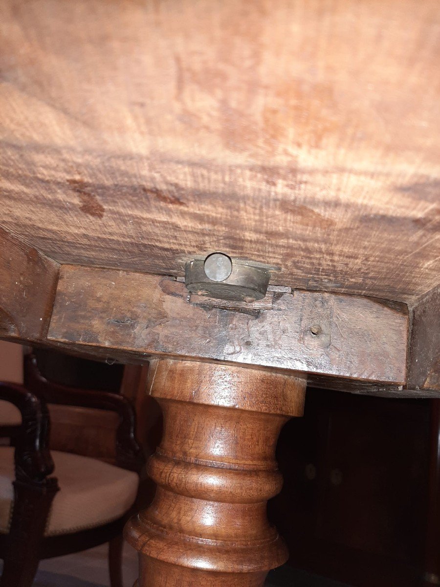  Louis Philippe Tripod Swivel Walnut Pedestal Table - Early XIXth Century-photo-2