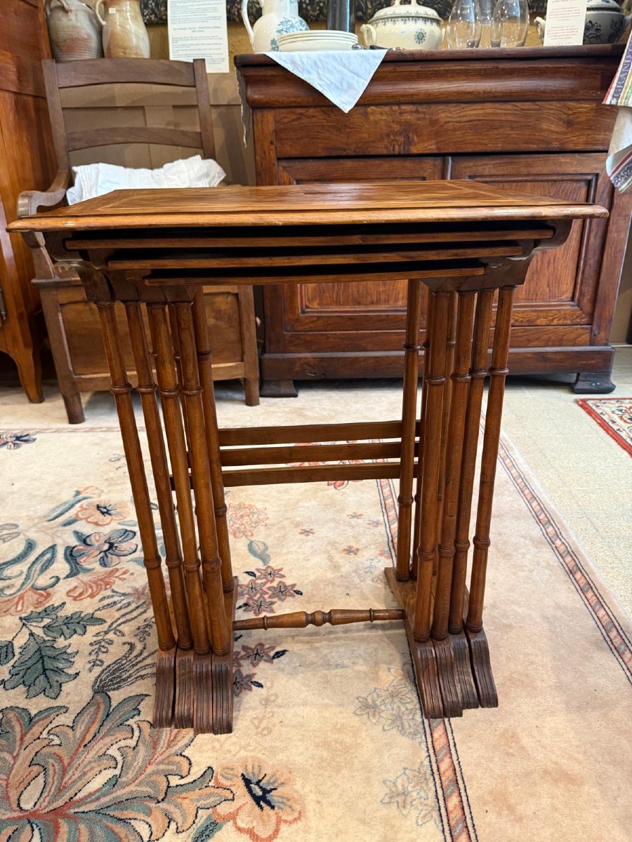 Tables Gigogne en  Marqueterie de Palissandre et Filet de Citronnier, XIXe-photo-2