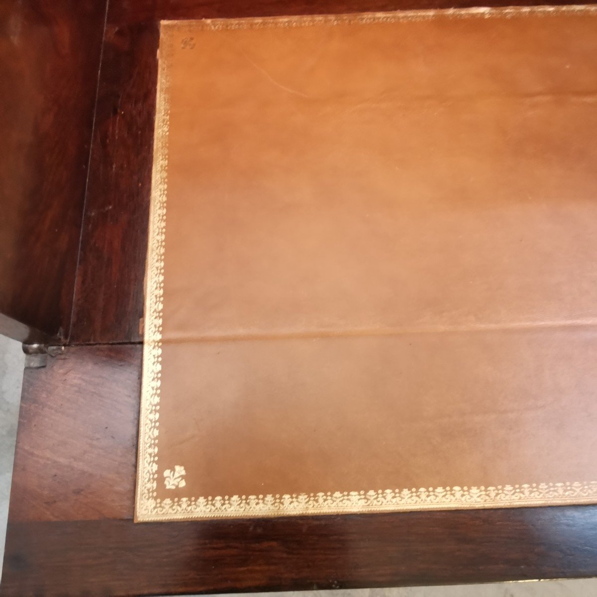 Louis Philippe Desk In Mahogany-photo-8