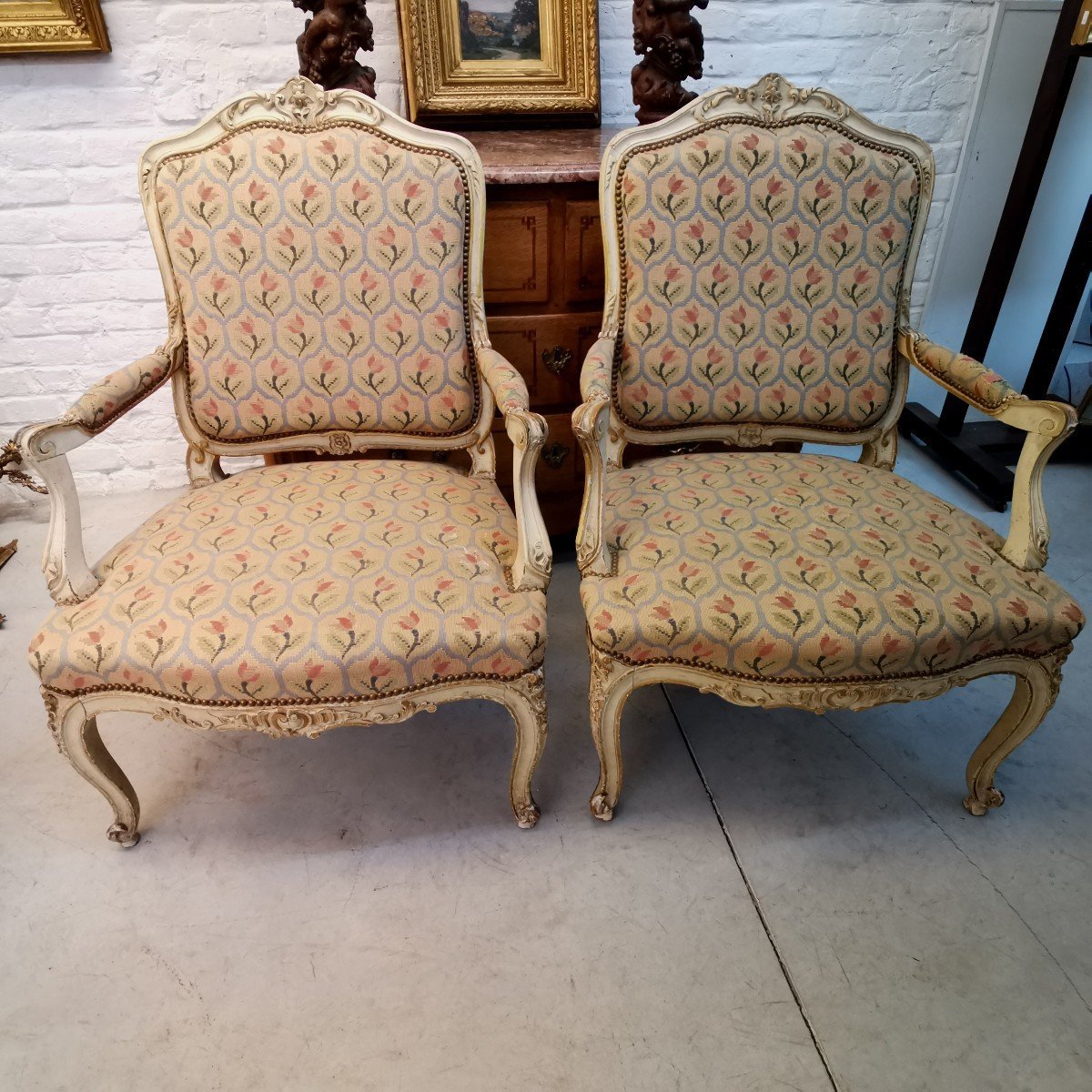 Pair Of Large Louis XV Armchairs-photo-2