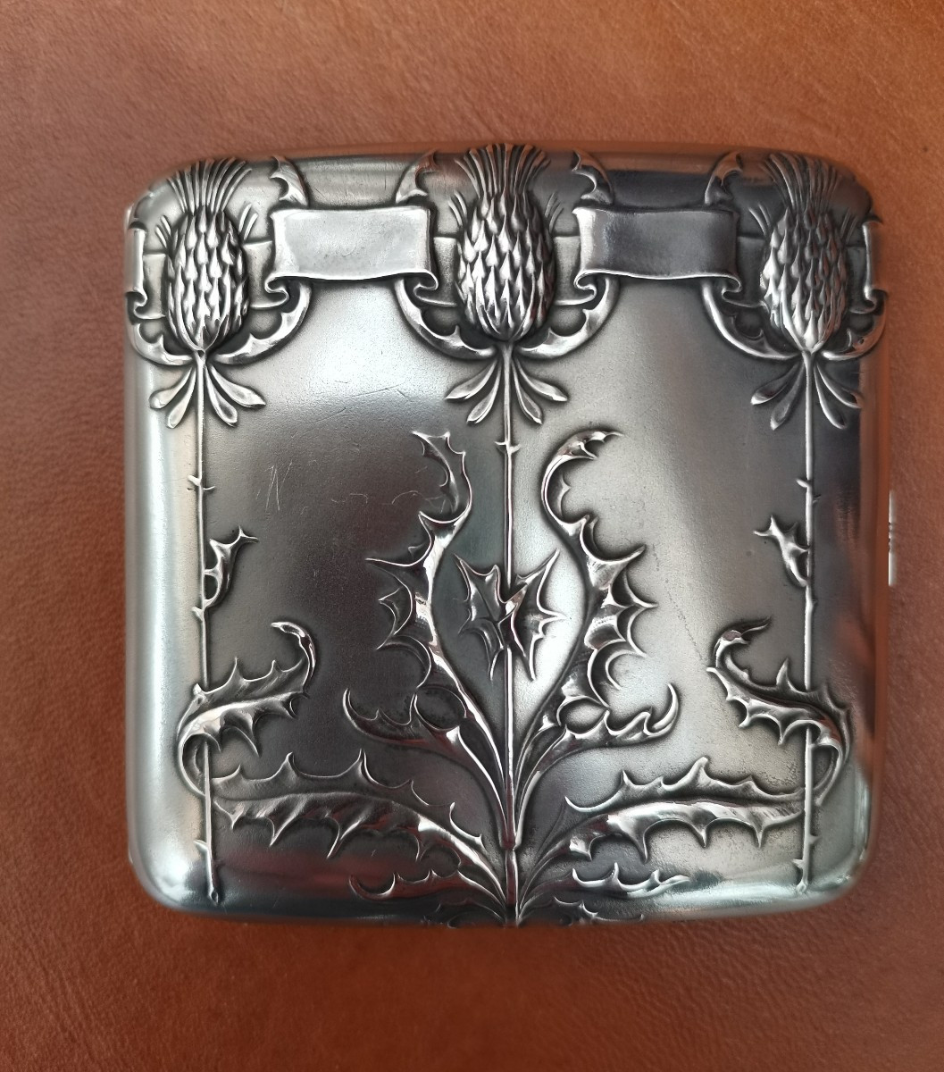 Étui à cigarettes Art Nouveau en argent 