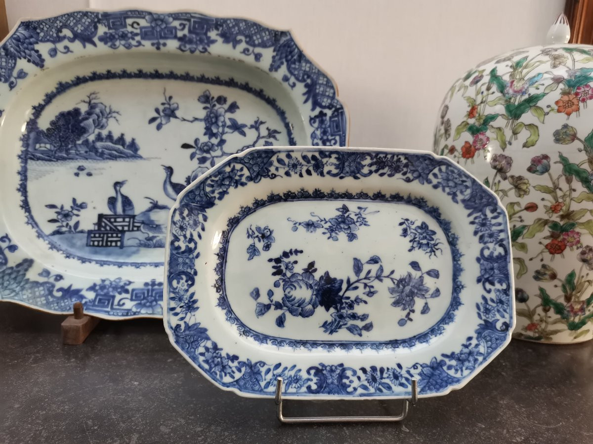 Small 18th Century Chinese Porcelain Dish-photo-2
