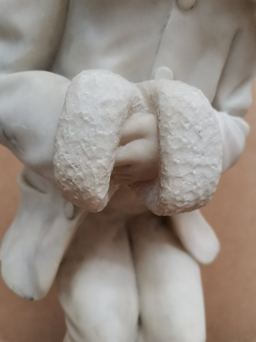 La Frileuse, fillette en hiver, sculpture albâtre signé A. Gennay -photo-1