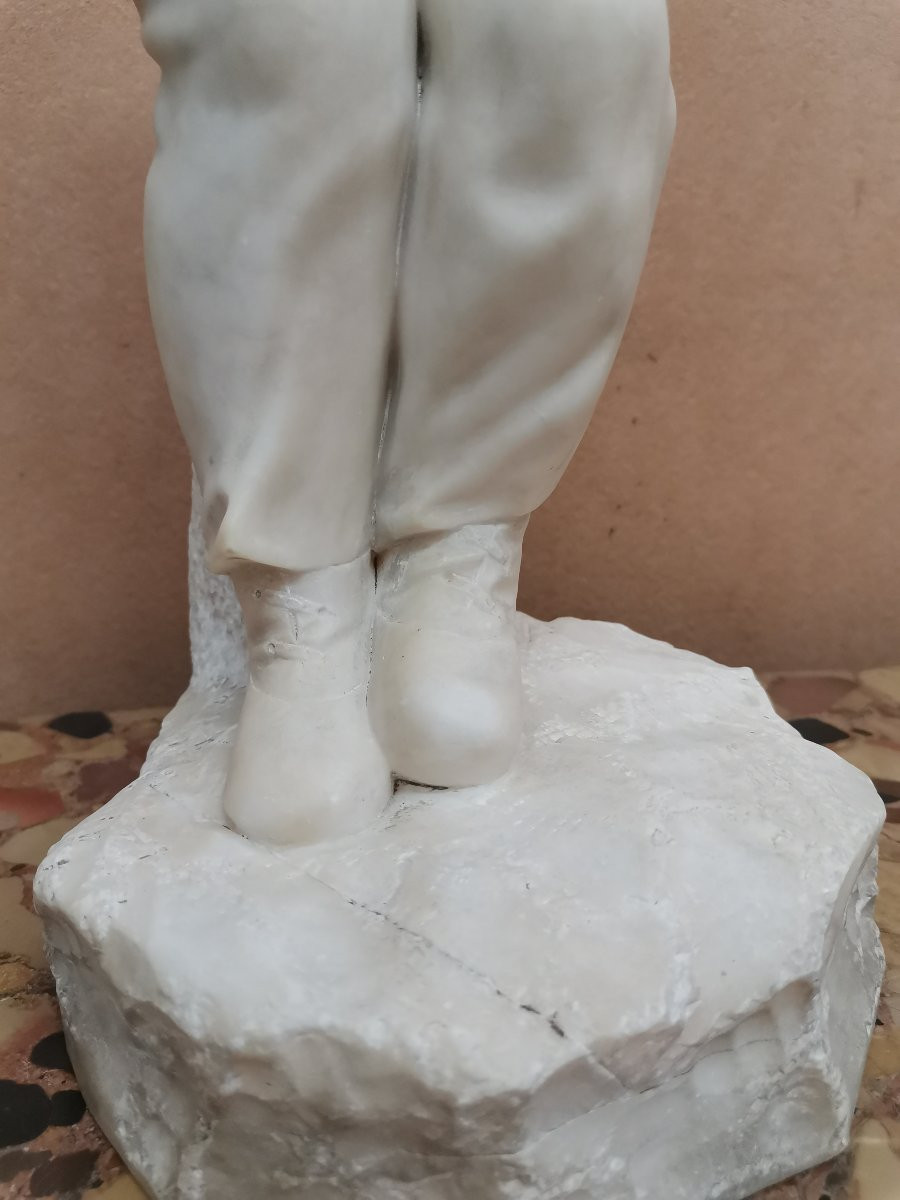 La Frileuse, fillette en hiver, sculpture albâtre signé A. Gennay -photo-4