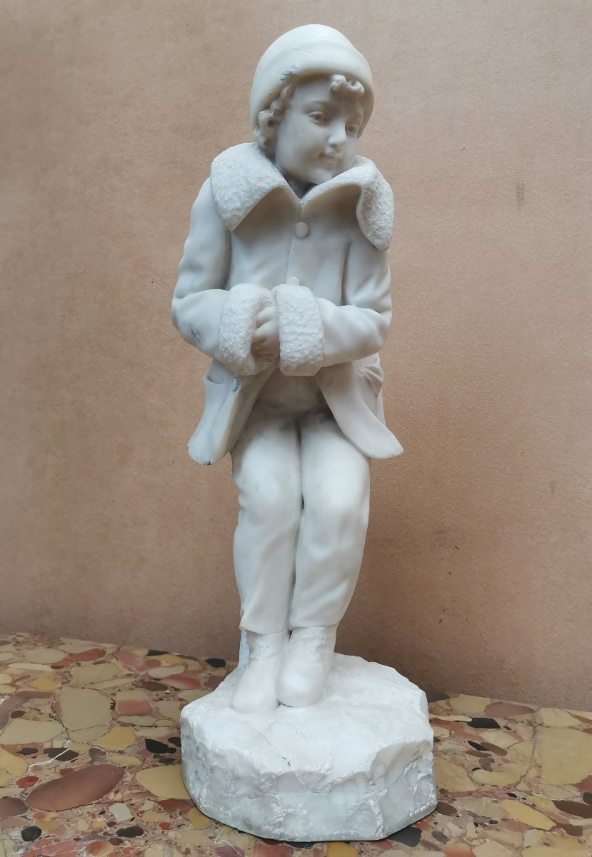 La Frileuse, fillette en hiver, sculpture albâtre signé A. Gennay 