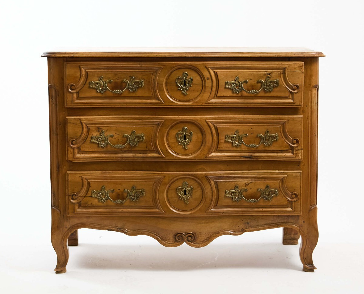 Louis XV Walnut Chest Of Drawers 
