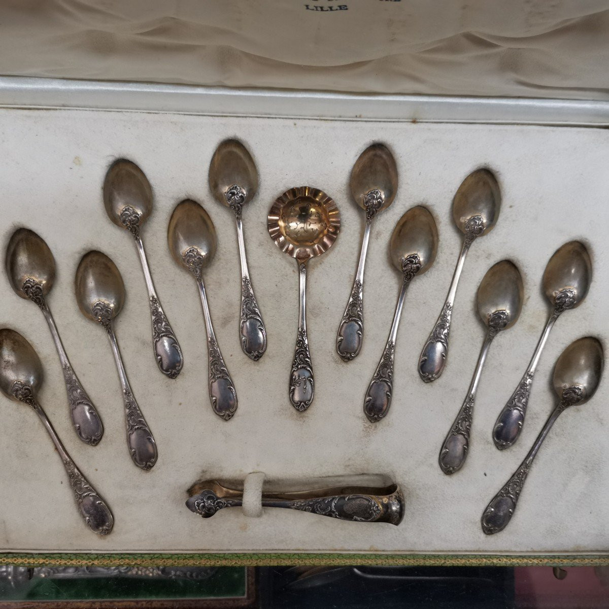 Service à café et à dessert en argent et vermeil