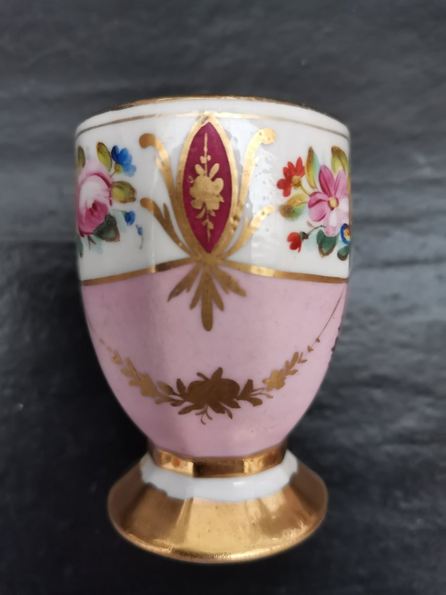 Service à œufs en porcelaine de Paris 1800-photo-1