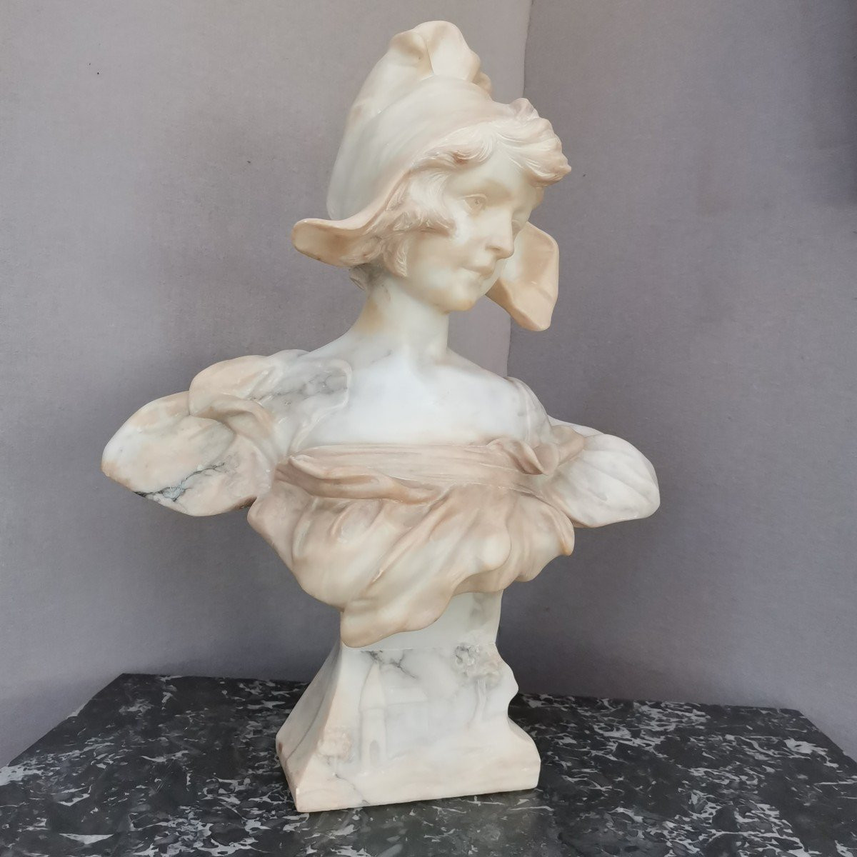 Buste de jeune femme, marbre, Art nouveau-photo-2
