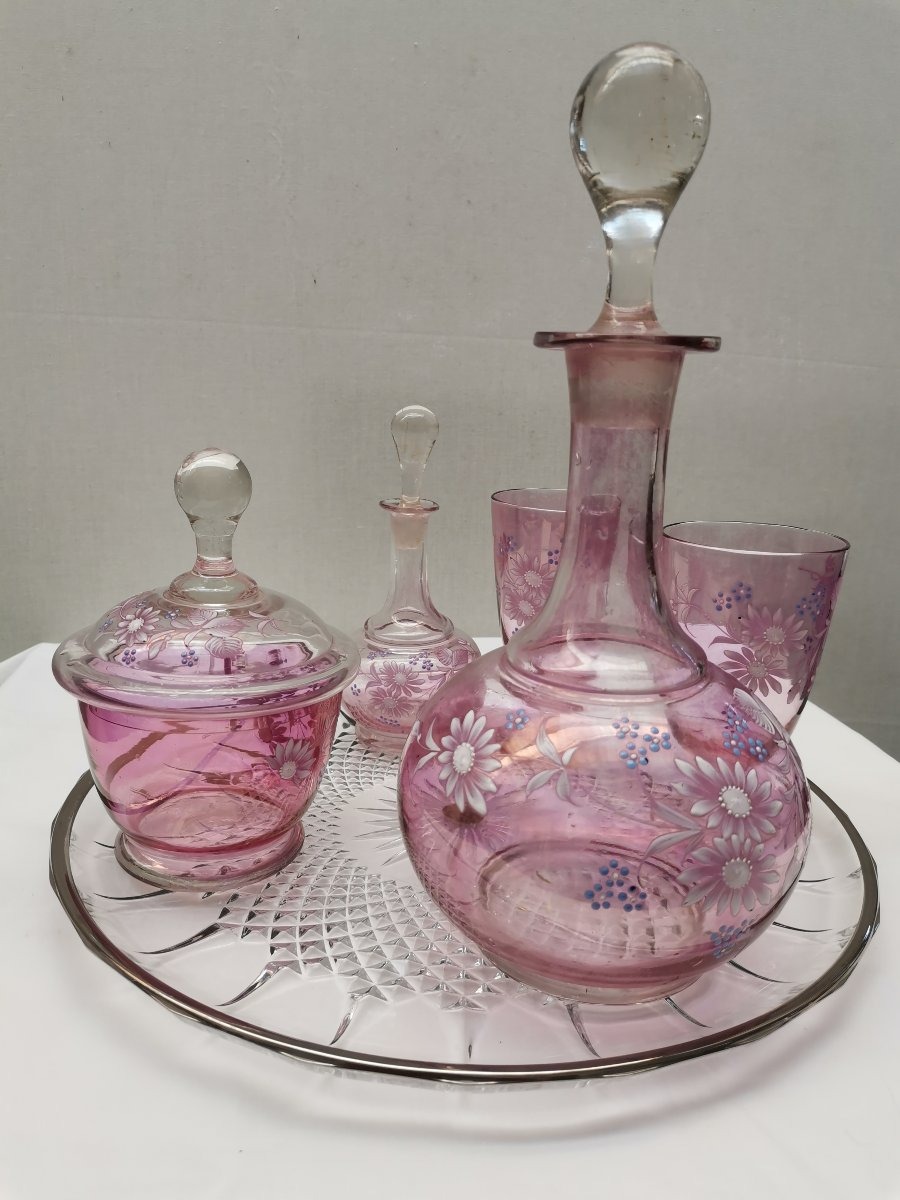 Service tête à tête en verre et cristal 