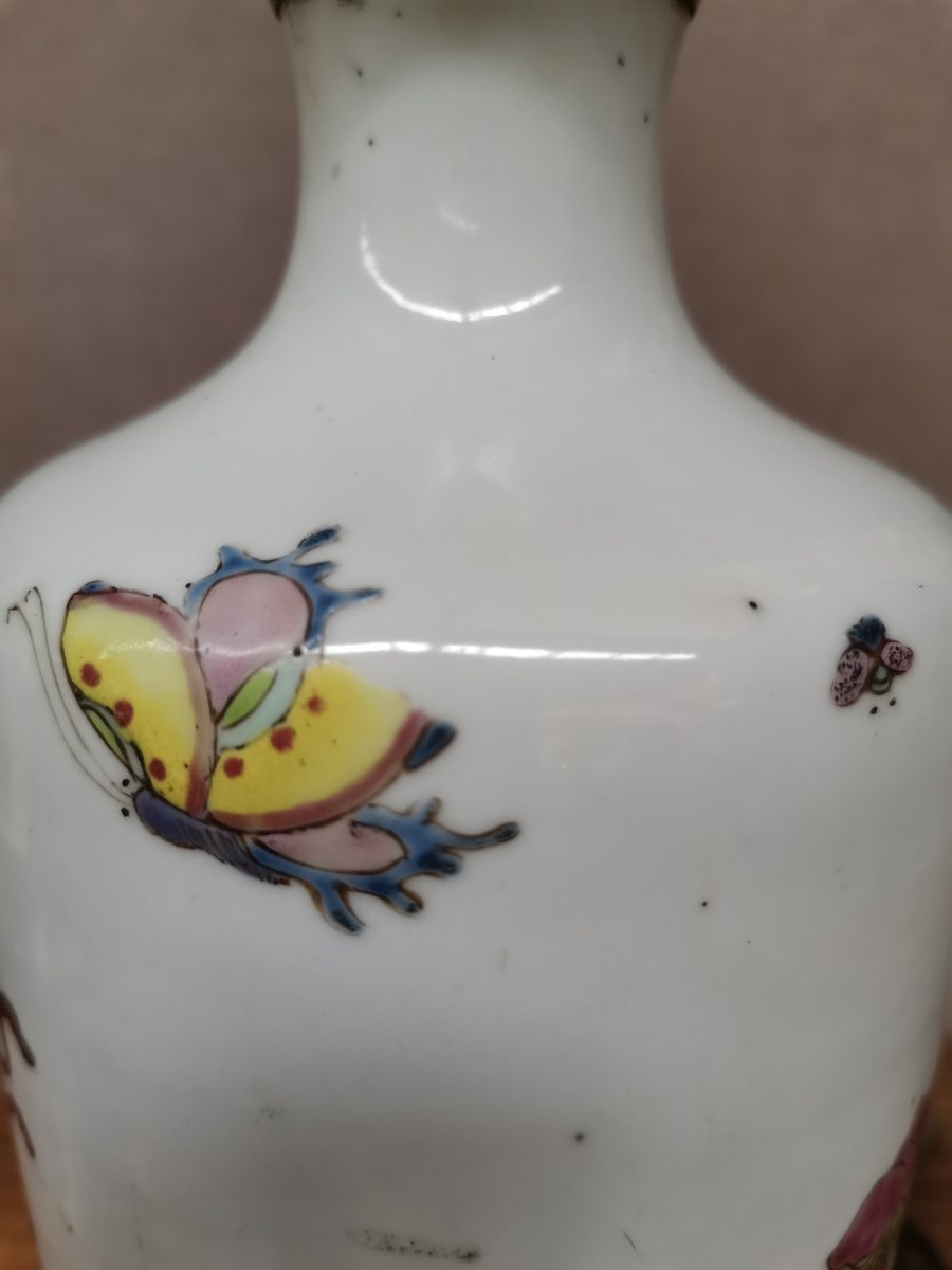 Chinese Porcelain Vase Lamp / Crystal Staircase -photo-1