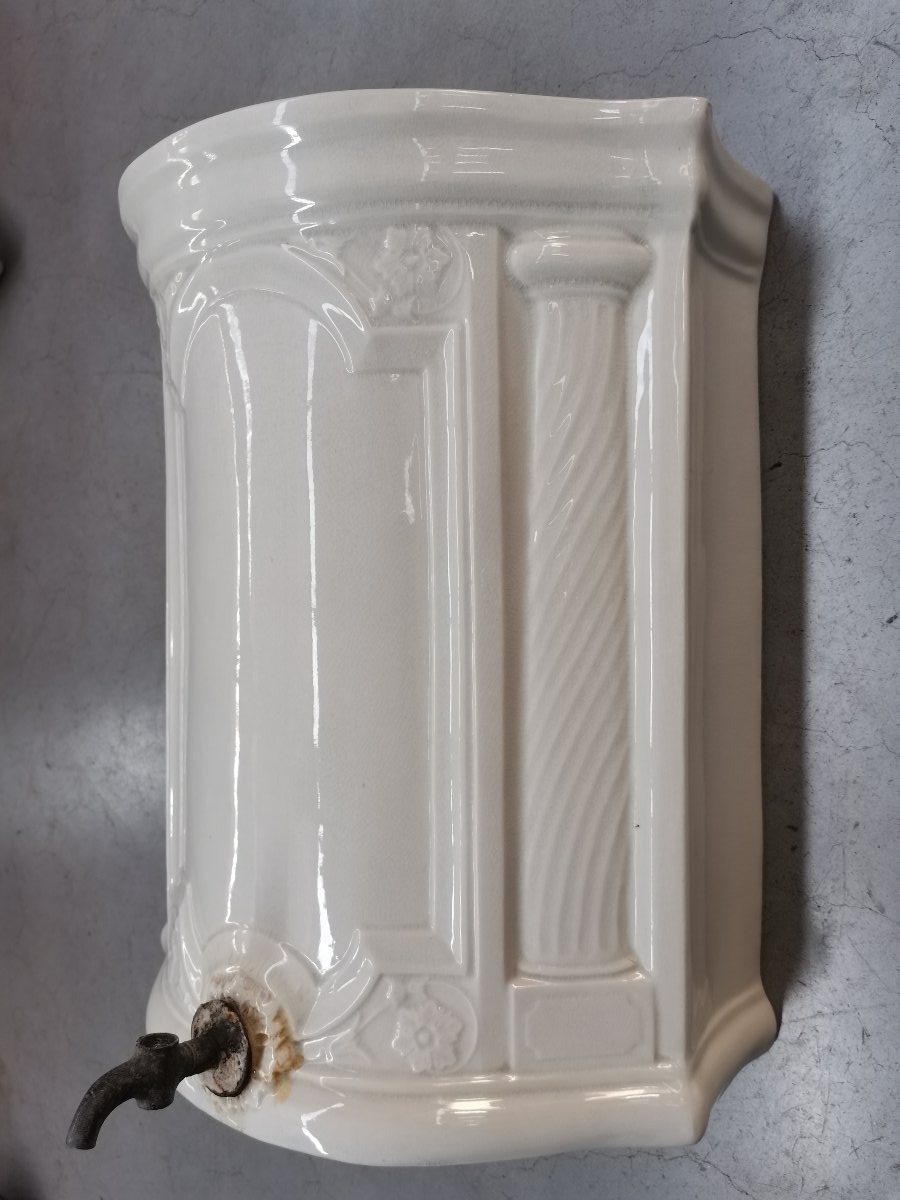 Onnaing Earthenware Wall Fountain -photo-4
