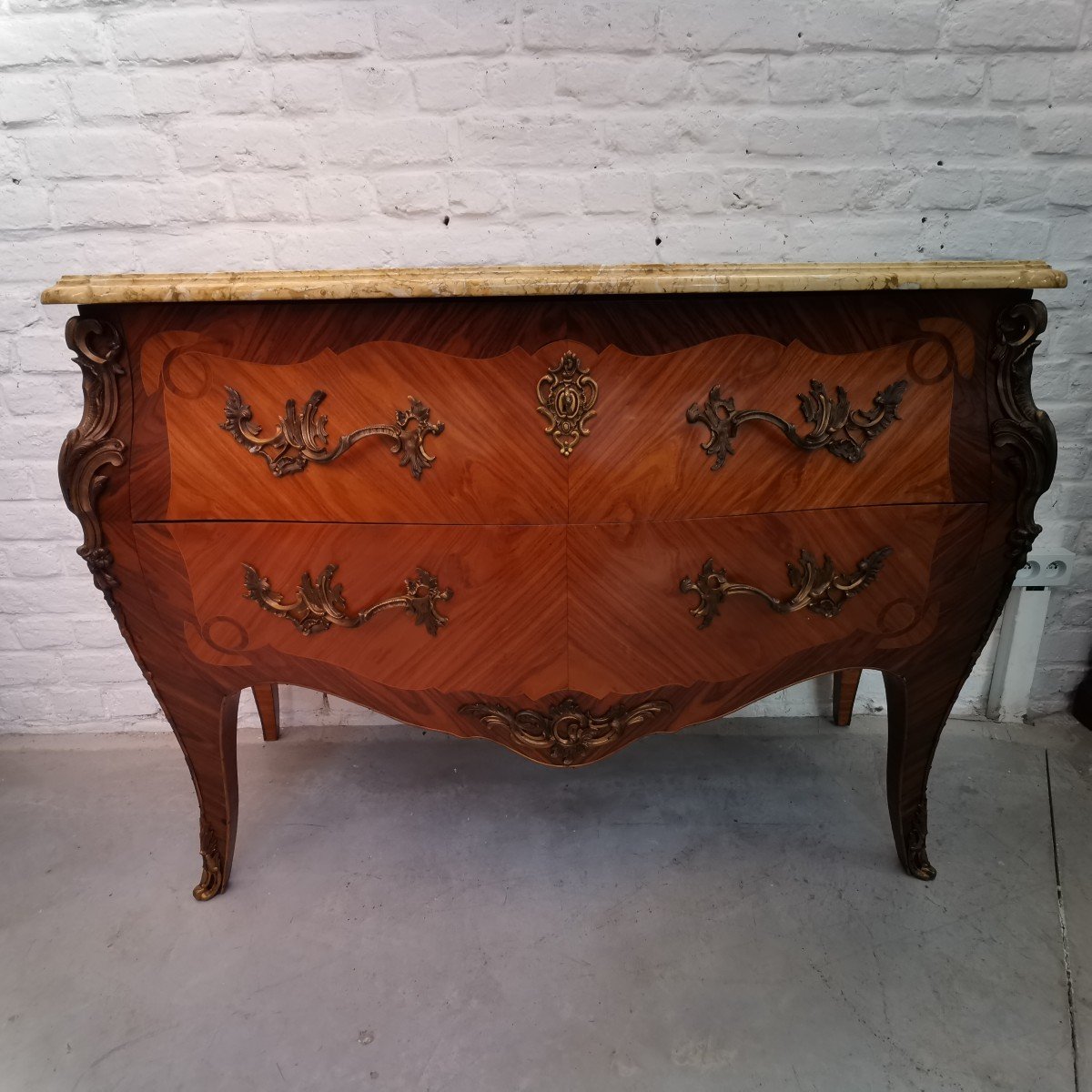 Commode Louis XV Marqueterie 20ème S. -photo-8