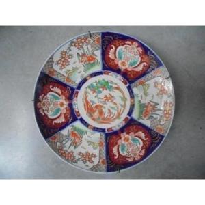 3 Large Imari Porcelain Dishes - Japan