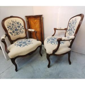 Pair Of Cabriolet Armchairs - Louis XV Period