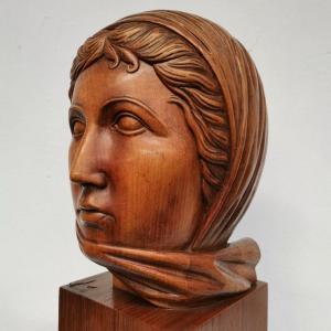 Buste Féminin Art Déco. Bois sculpté 