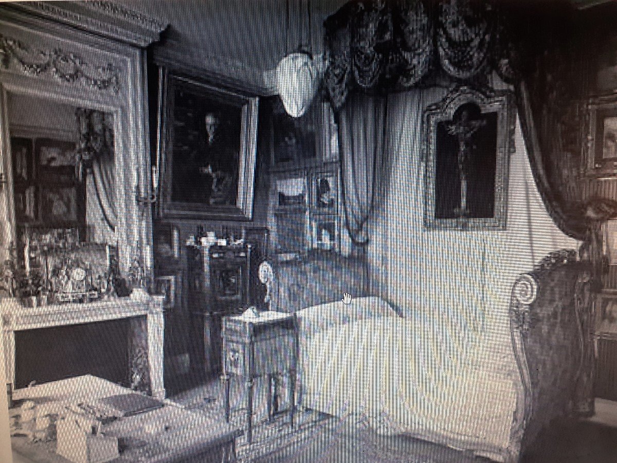 Large Ottoman Bed With Imperial Louis XV-photo-8
