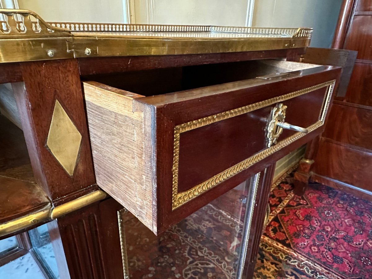 Console Demi-lune De Style Louis XVI  En Acajou. -photo-5