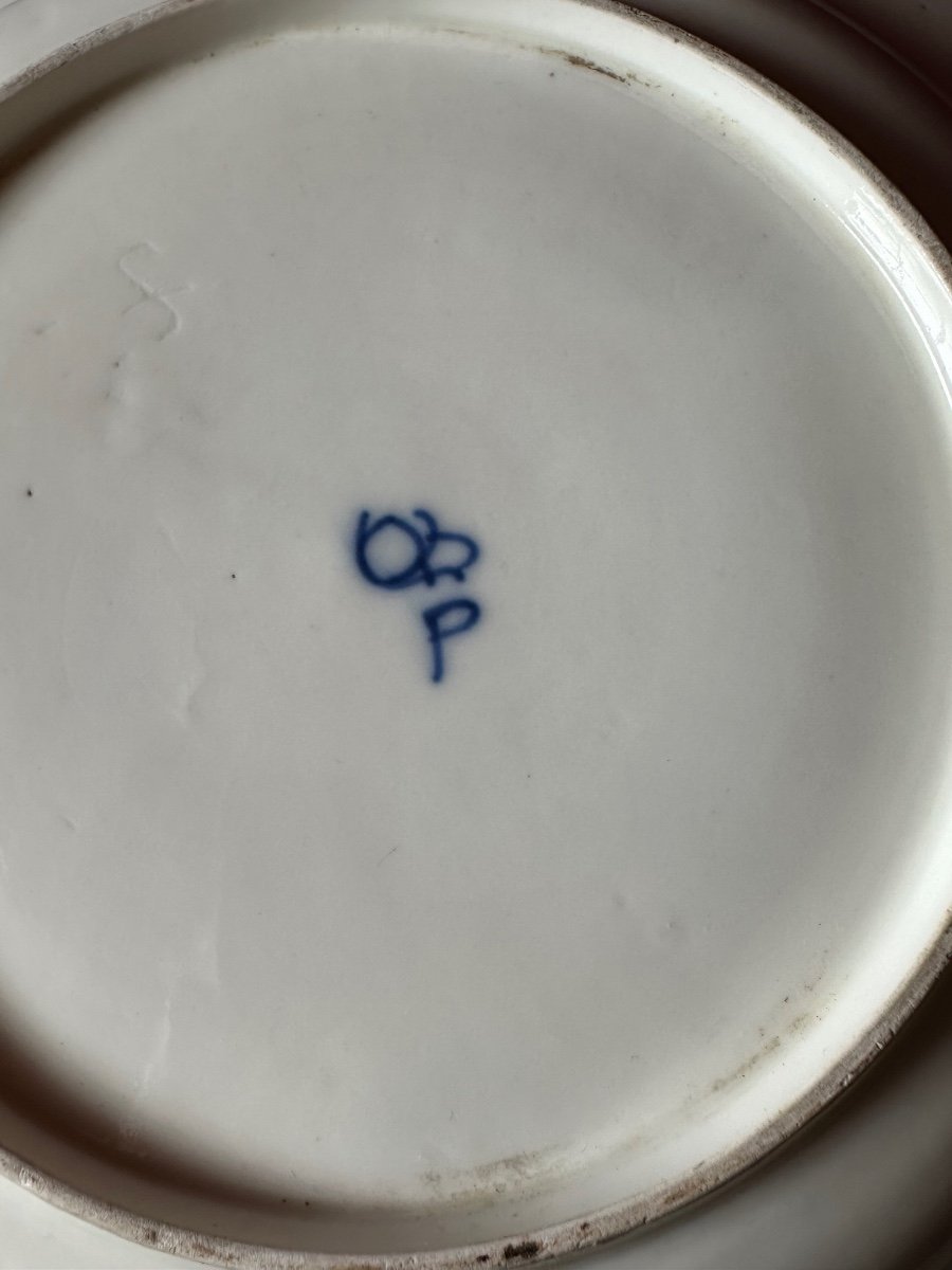 Soft Chantilly Porcelain Plate. From The 18th Century.-photo-4