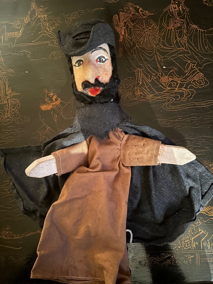 Guignol Theater. 11 Puppets.-photo-3