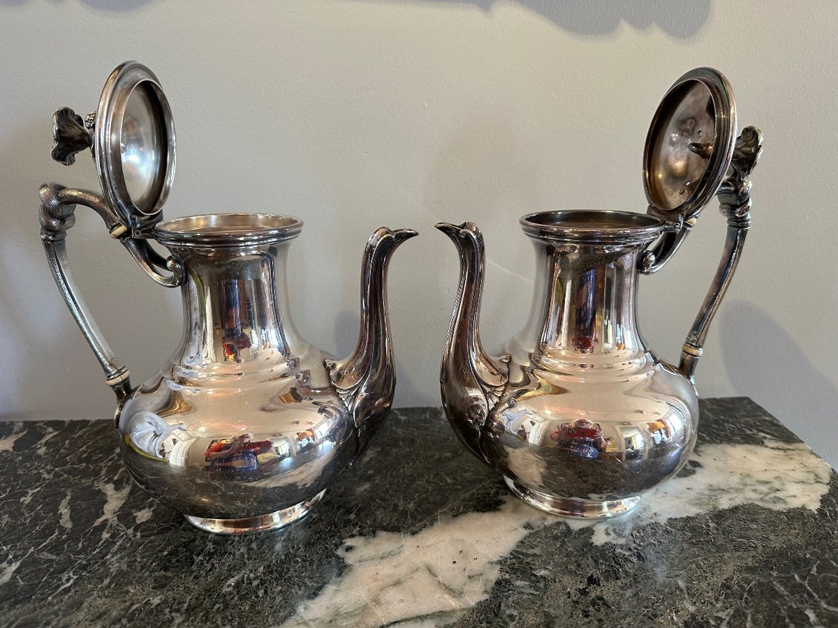 Pair Of Maison Christofle Jugs.-photo-2