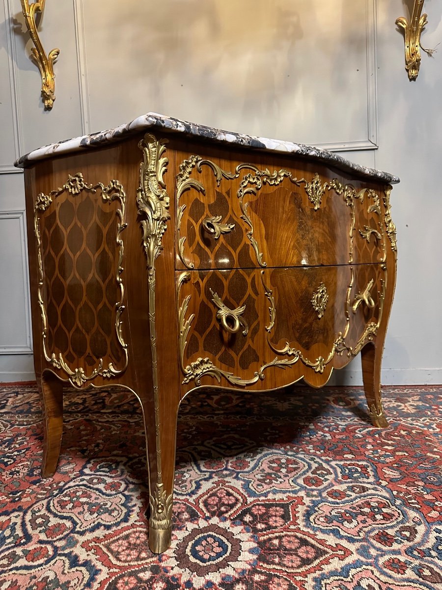 Commode D’apparat De Style Louis XV, D’époque Fin XIX ème. 