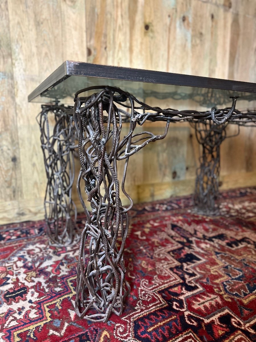 Desk Brutalist-photo-4