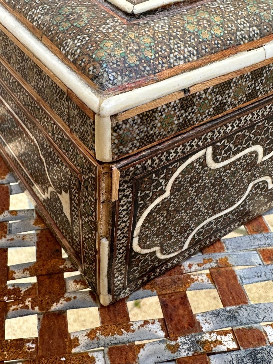 Khatam Kari Persian Star Marquetry Games Box, Late 18th Century. -photo-1